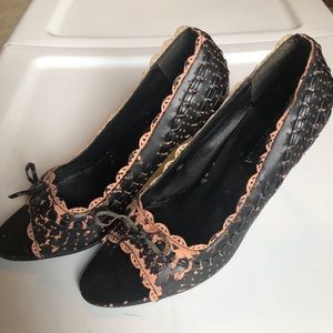 Varsavia Viamara laser perforated peep toe heels 9